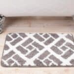 How to Properly Clean Your Bathroom Rugs