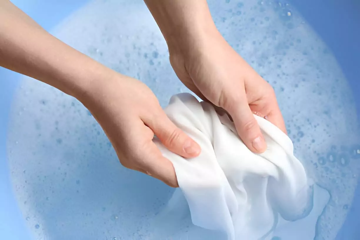 What is Oxybleach and How to Use It Tidyhere Image of Handwashed Shirt